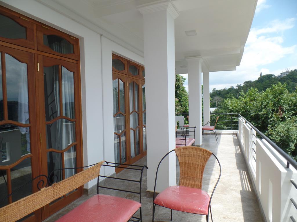 Kandyan Bluestar Villa Eksteriør billede