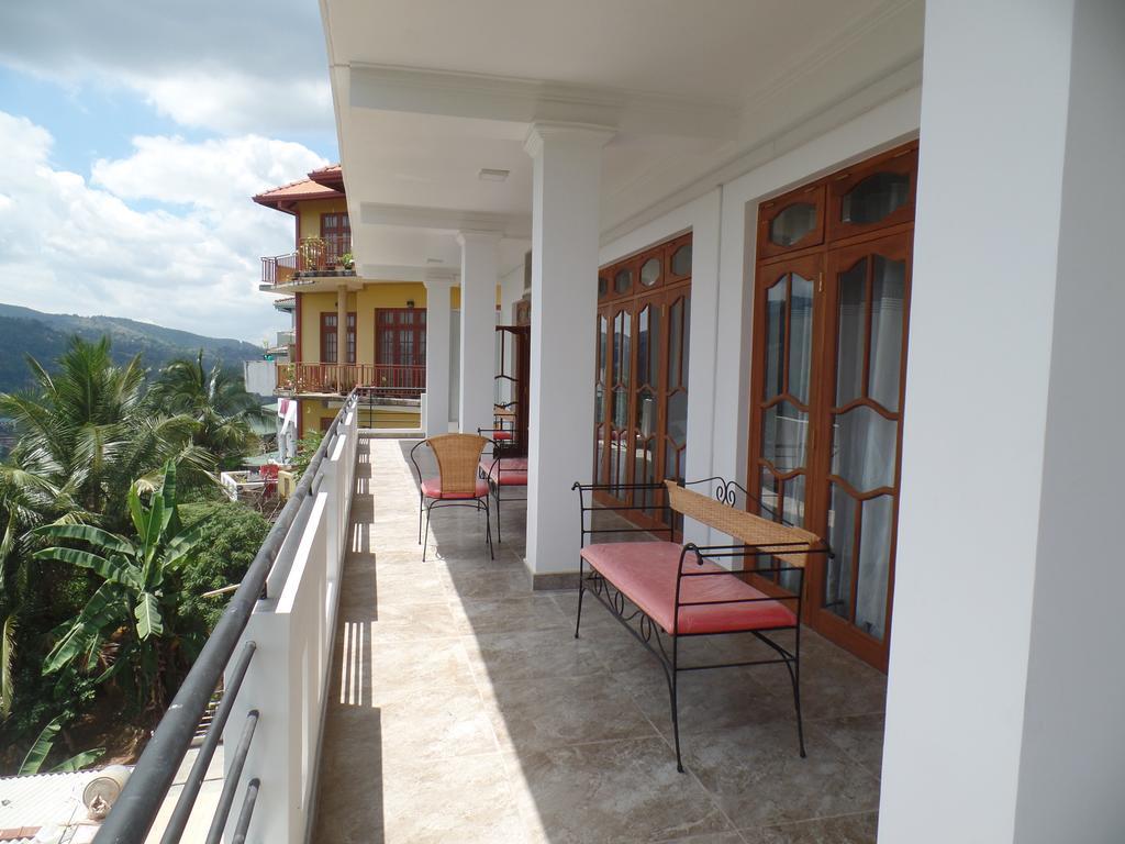 Kandyan Bluestar Villa Eksteriør billede
