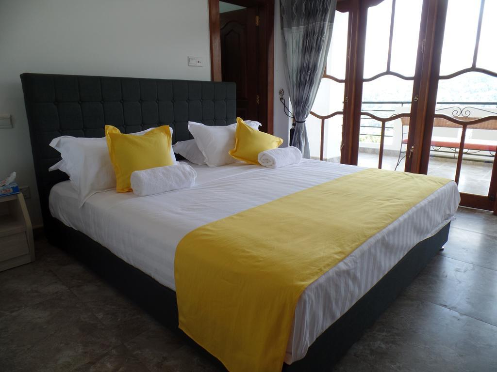 Kandyan Bluestar Villa Værelse billede
