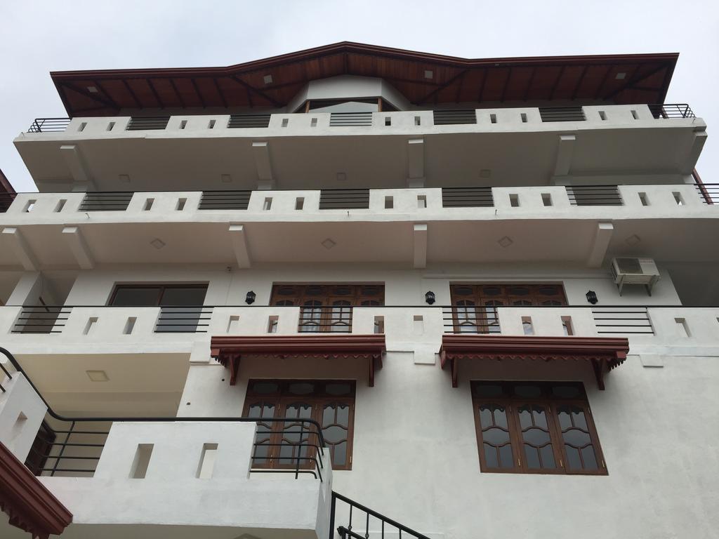 Kandyan Bluestar Villa Eksteriør billede